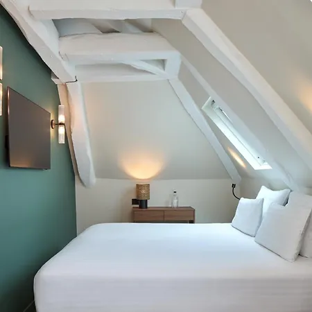 Hotel Elysee Secret 4*